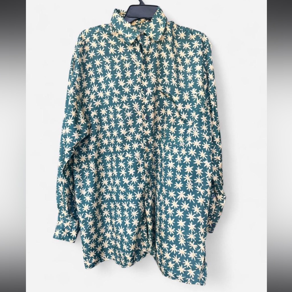 Teal Floral Star Print Button-Up Shirt